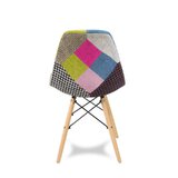 Krzesło na drewnianych nogach patchwork "Lati"